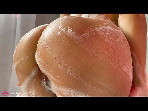 ❤️ سبزه با ارتعاش گربه خودارضایی می کند تا ارگاسم شدید در دوش گرفتن شلخته در fa.mrvideospornogratis.ru ﹏